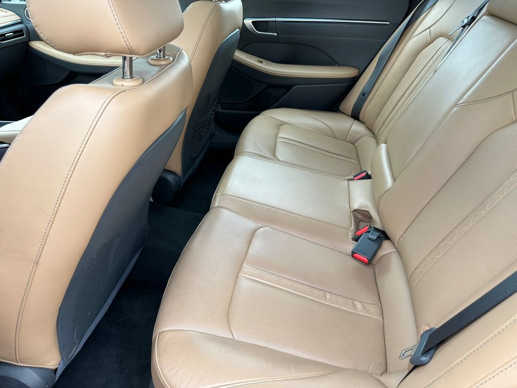 Used 2021 Hyundai Sonata Limited w/ Preferred Accessory Package FWD image 19