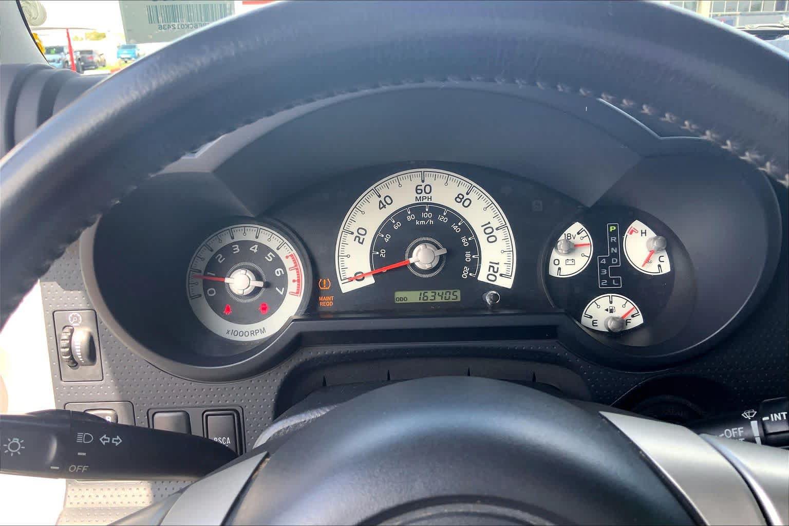 Used 2012 Toyota FJ Cruiser 2WD w/ Upgrade Pkg image 24
