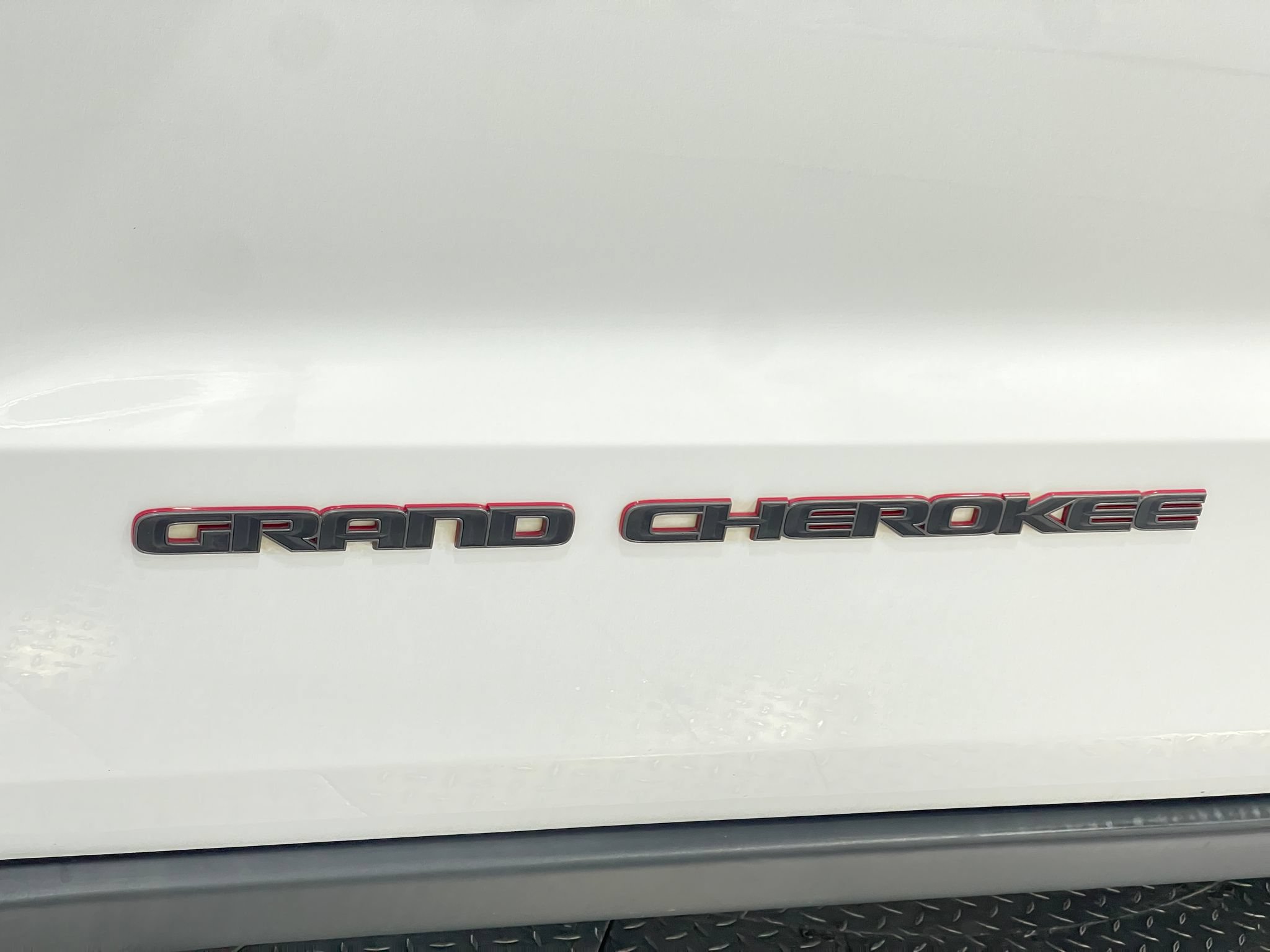 Used 2019 Jeep Grand Cherokee Trailhawk AWD/4WD image 42