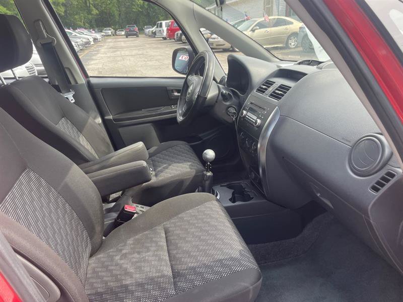 Used 2009 Suzuki SX4 AWD Hatchback image 10
