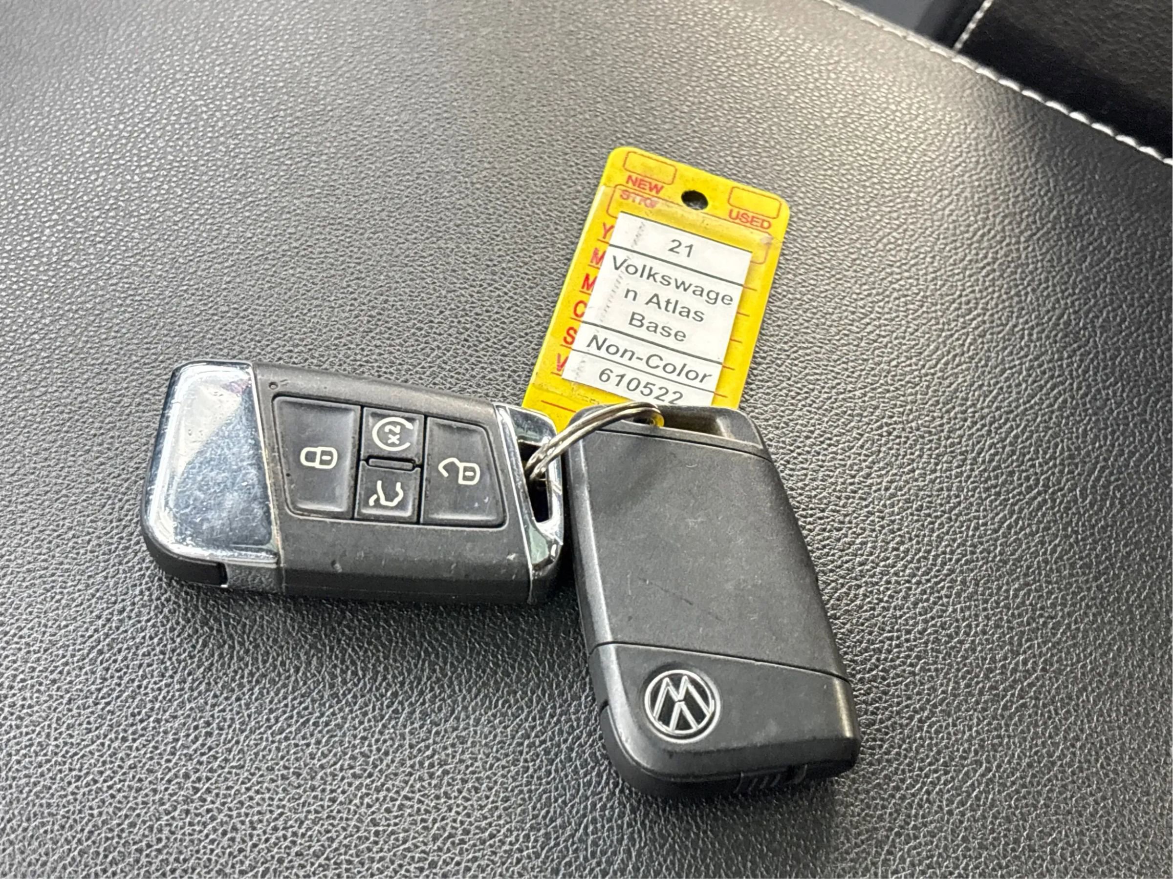 Used 2021 Volkswagen Atlas SE w/ Panoramic Sunroof Package image 42