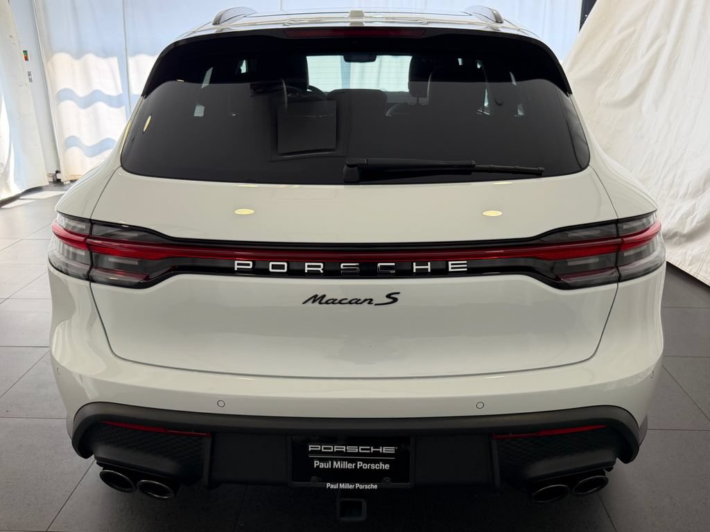 Certified 2026 Porsche Macan S AWD/4WD image 8