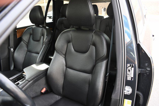 Used 2021 Volvo XC90 T5 Momentum w/ Advanced Package image 17