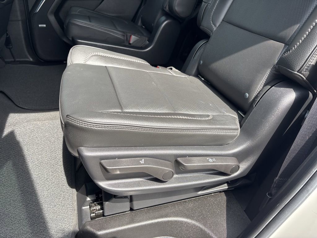 Used 2021 GMC Yukon Denali AWD/4WD image 25