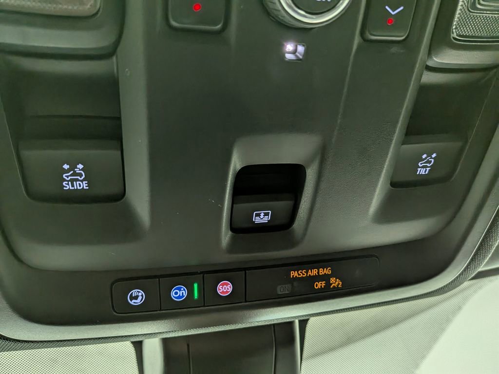 Used 2021 Chevrolet Tahoe Z71 w/ Z71 Signature Package image 32