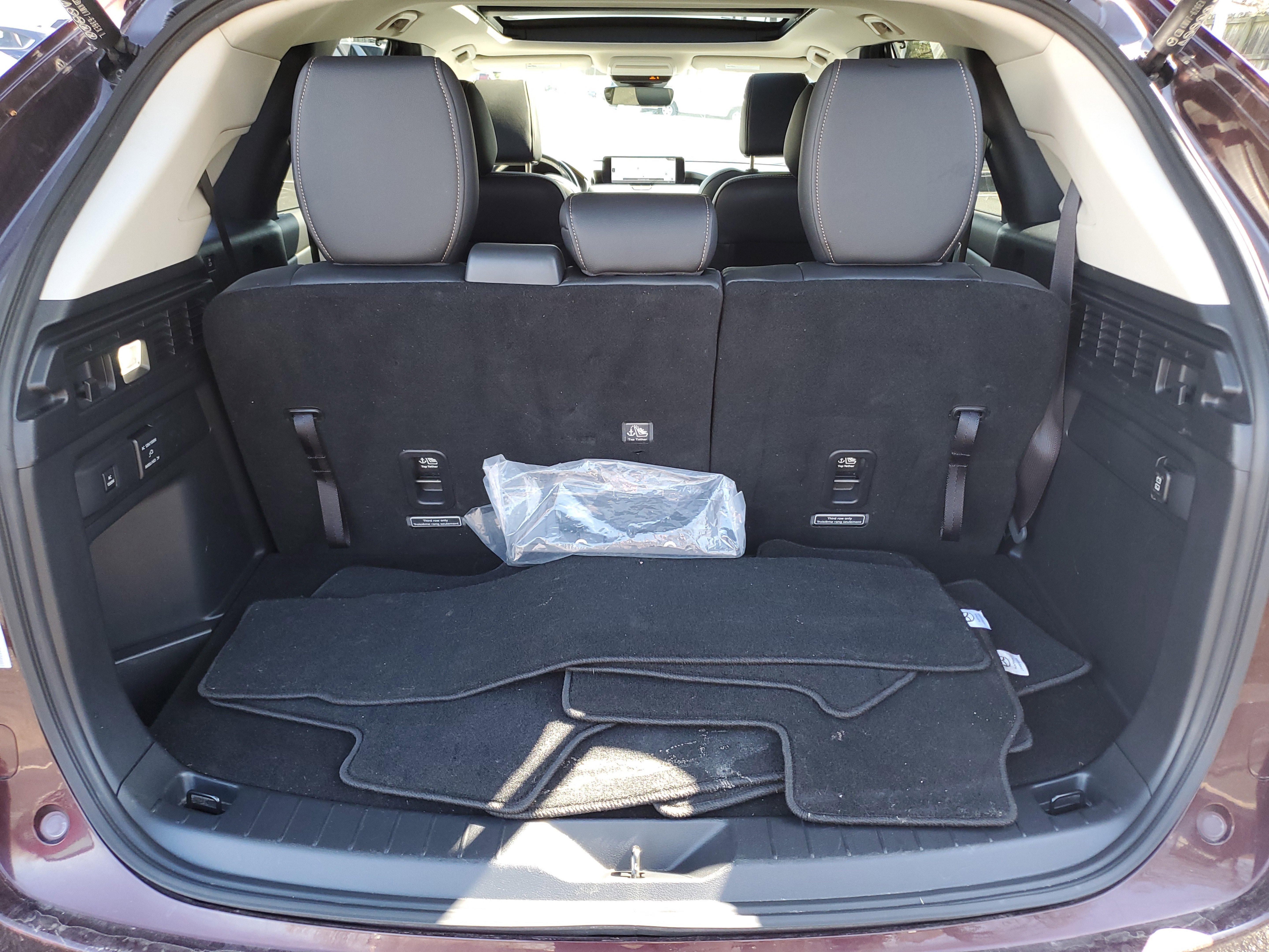 Used 2024 MAZDA CX-90 Plug-In Hybrid w/ Premium Pkg image 9