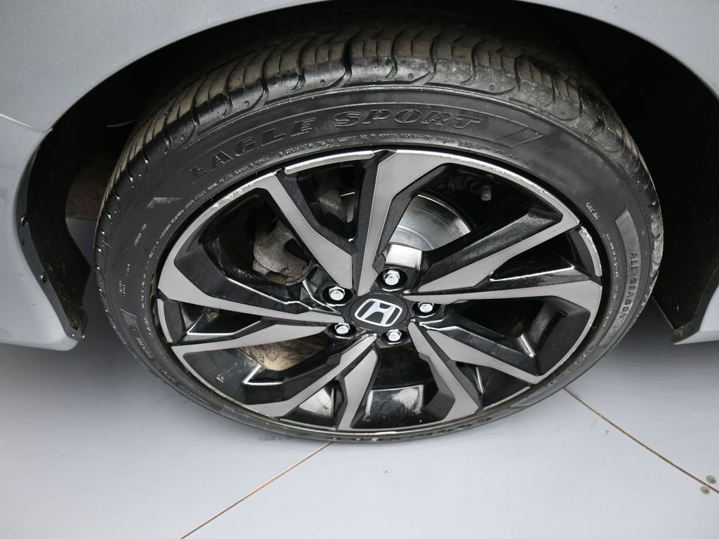 Used 2021 Honda Civic Sport image 12