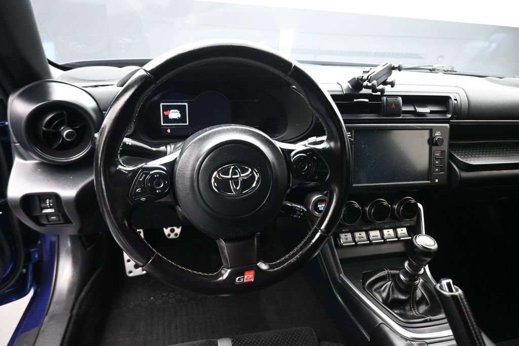 Used 2022 Toyota GR86 Premium RWD image 14
