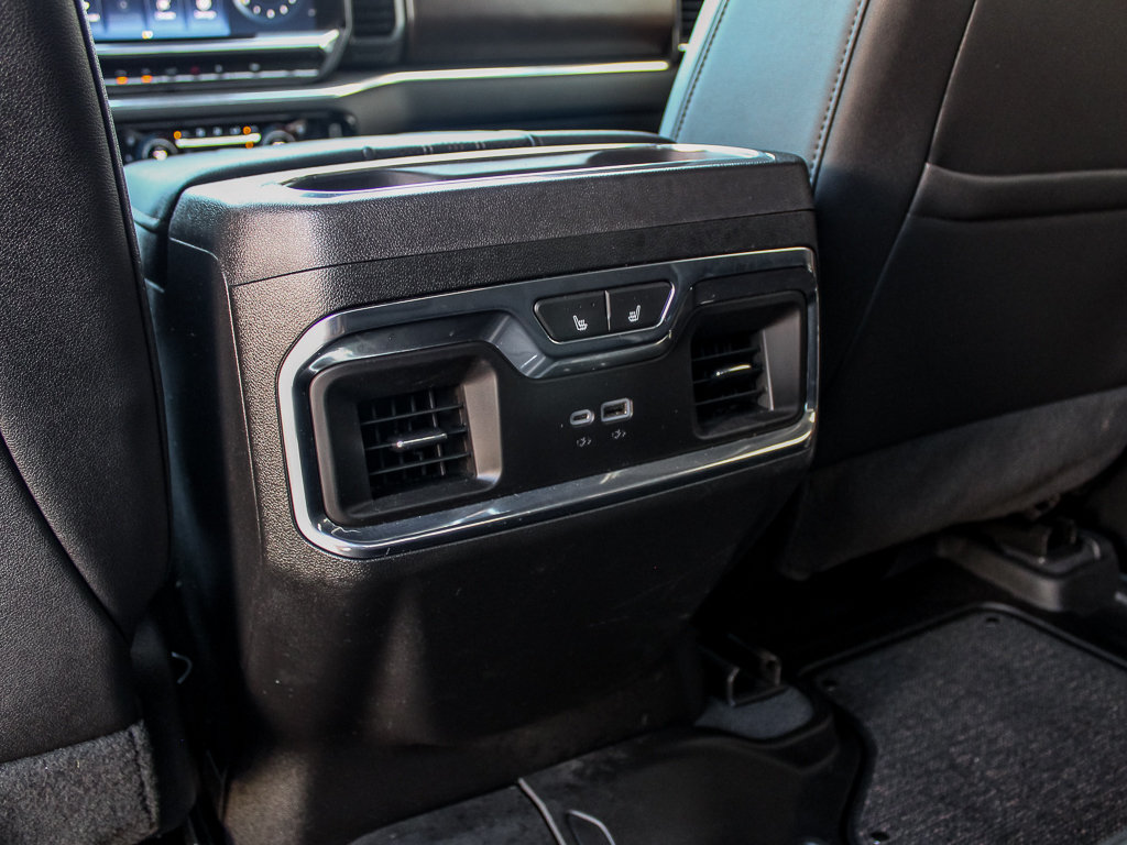Used 2024 Chevrolet Silverado 1500 High Country w/ Technology Package AWD/4WD image 29