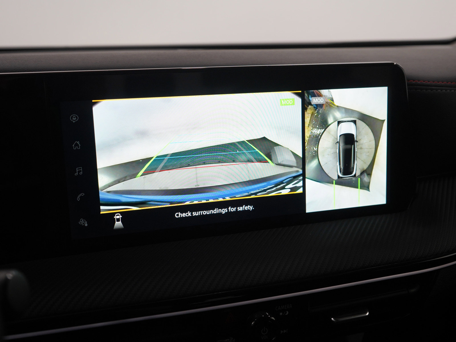 Used 2025 Nissan Kicks SR image 26