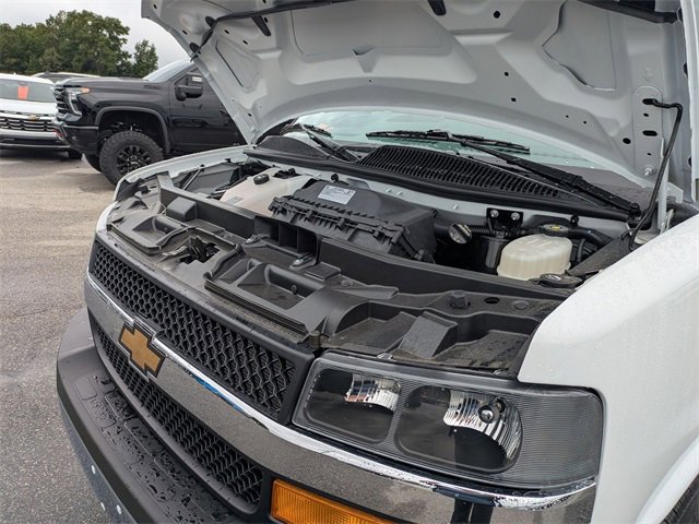 New 2024 Chevrolet Express 2500 w/ Driver Convenience Package image 25