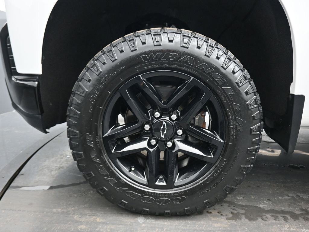 Used 2020 Chevrolet Silverado 1500 Custom Trail Boss w/ Custom Convenience Package AWD/4WD image 50