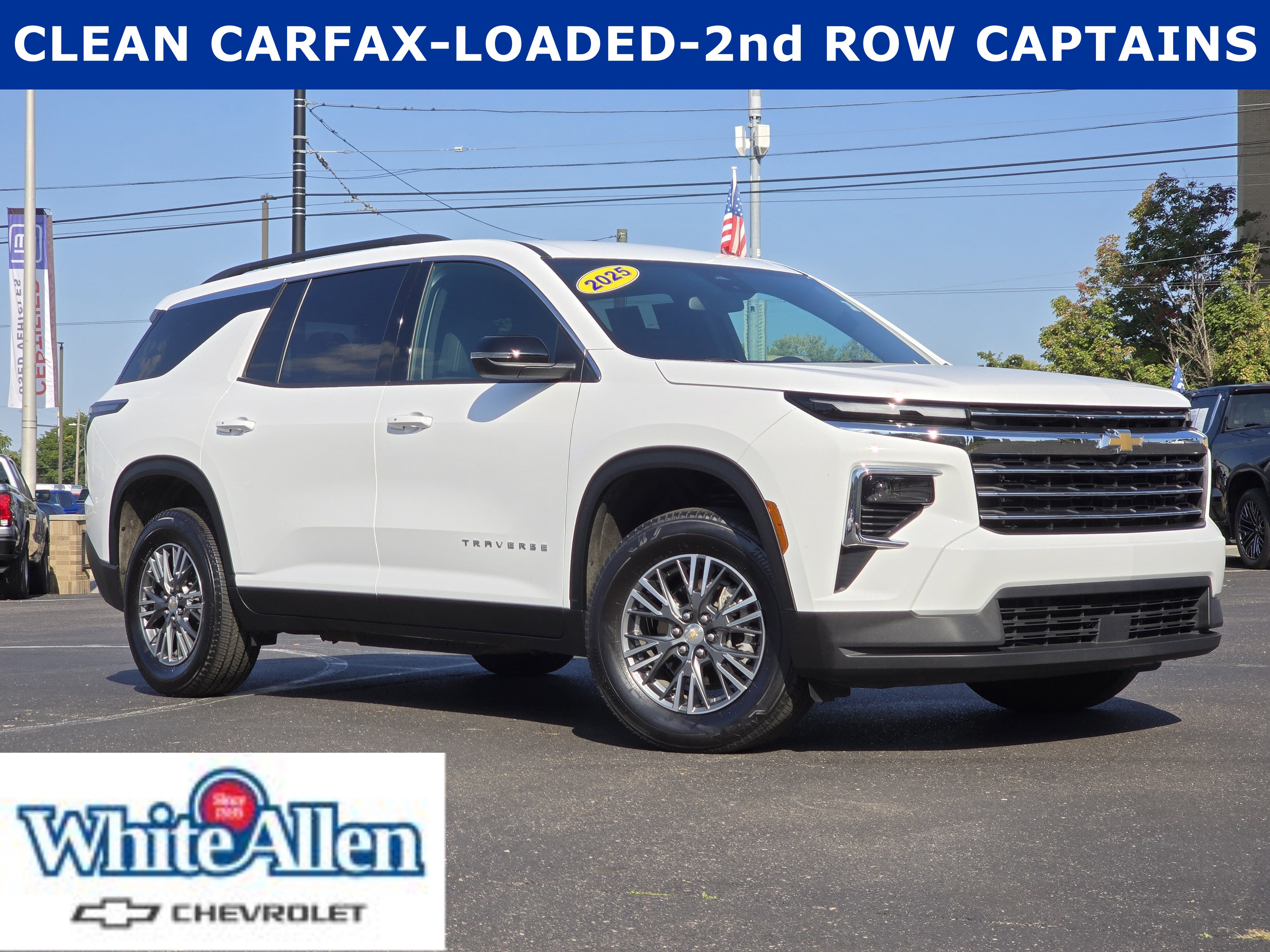 Used 2025 Chevrolet Traverse LT