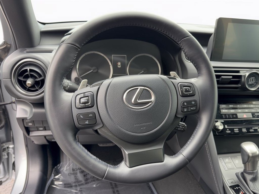 Used 2023 Lexus IS 300 w/ Premium Package RWD image 10