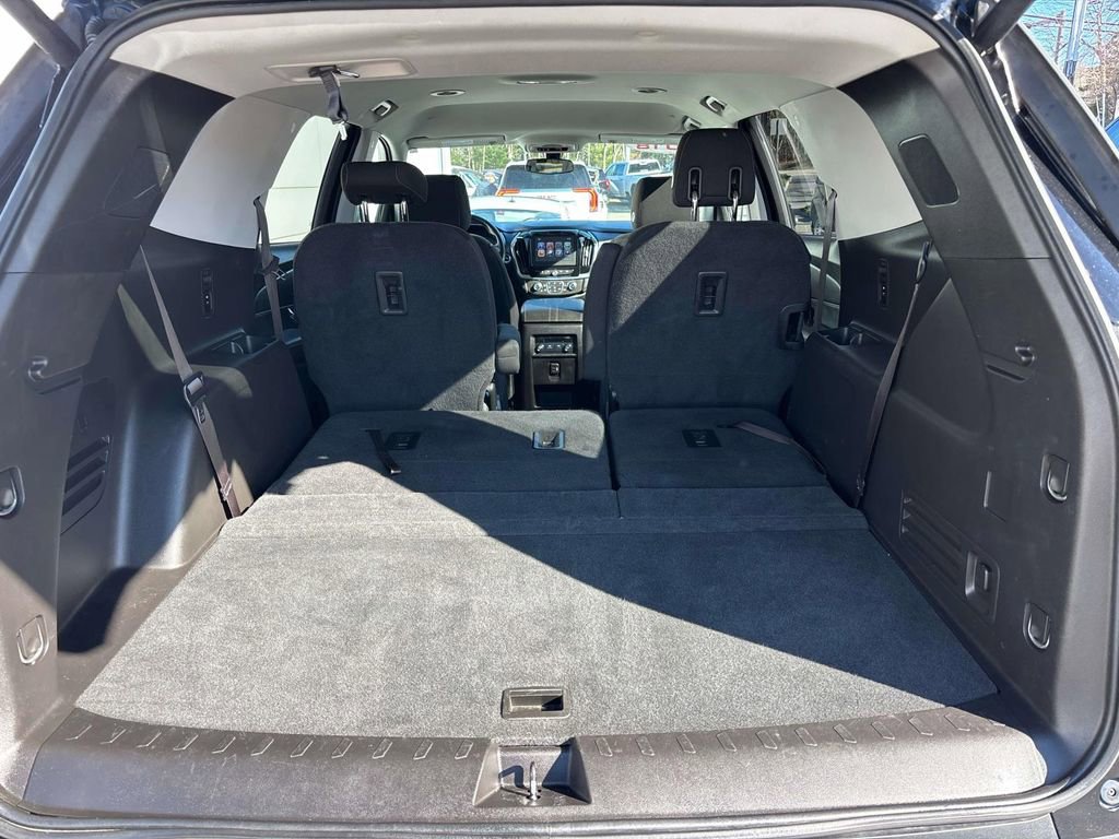 Used 2018 Chevrolet Traverse LT image 18