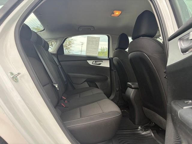 Used 2023 Kia Forte LXS image 6