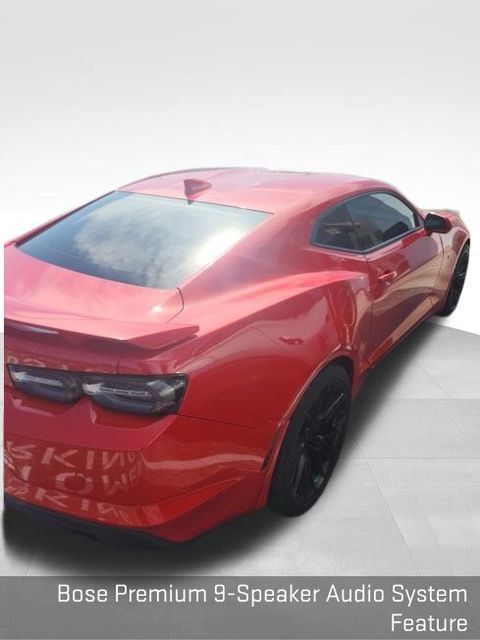 Used 2019 Chevrolet Camaro SS RWD image 6