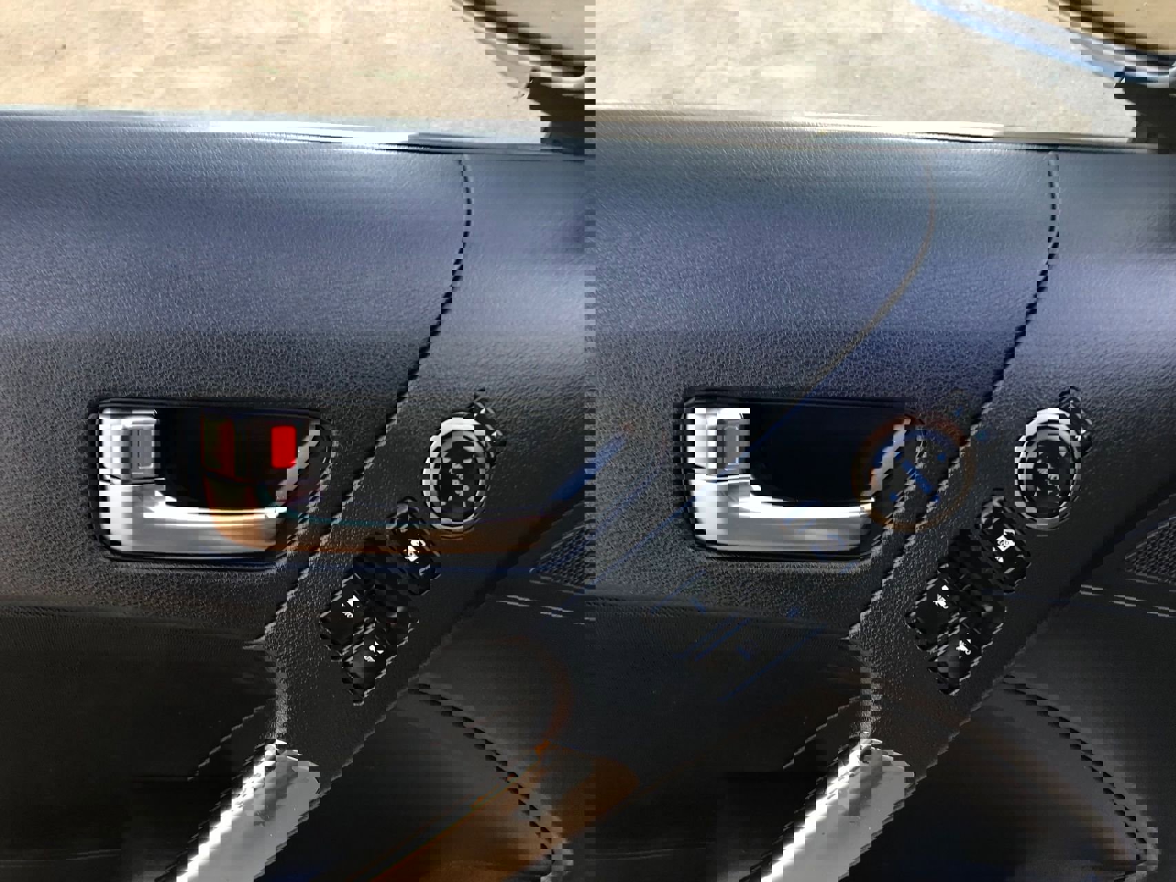 Used 2013 Hyundai Genesis 2.0T image 13