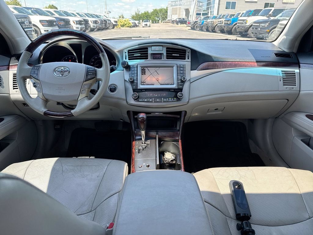 Used 2011 Toyota Avalon Limited FWD image 10