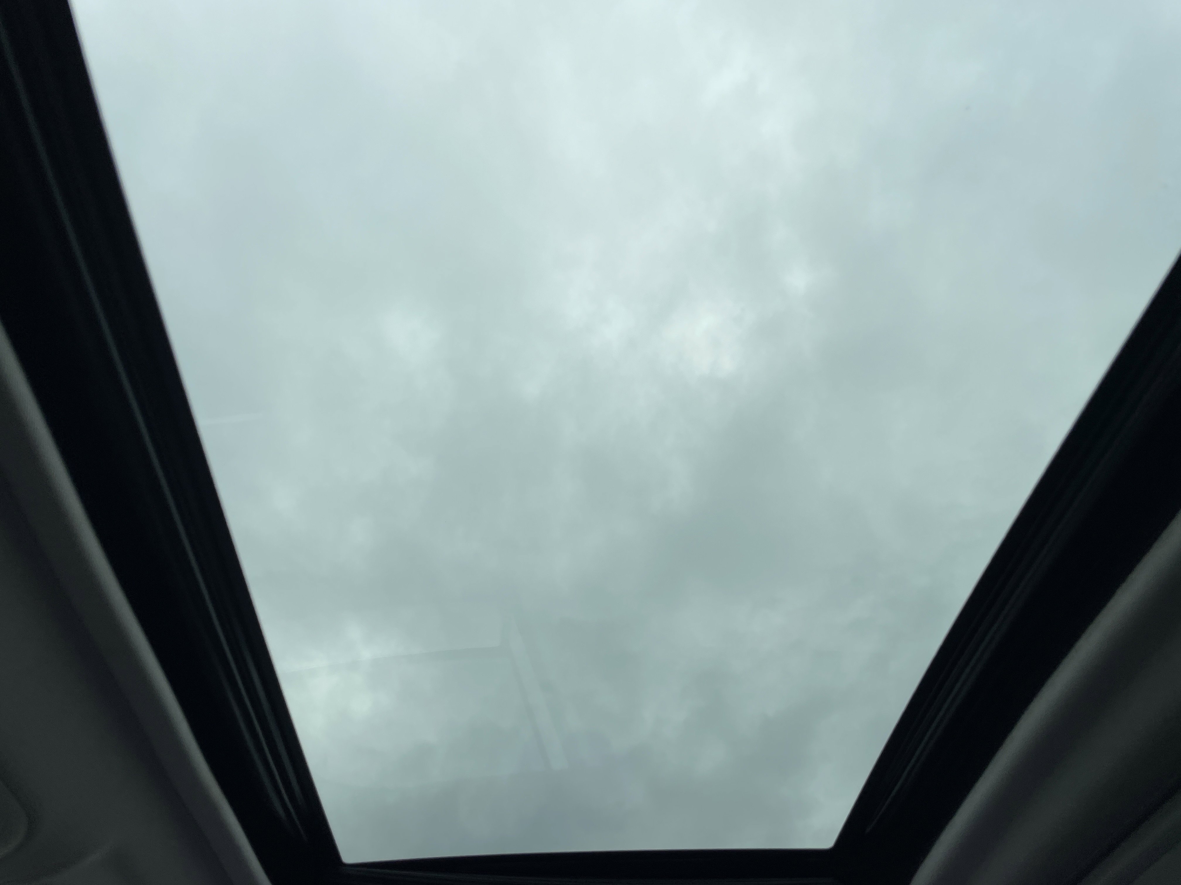 Used 2021 Toyota RAV4 XLE Premium image 31