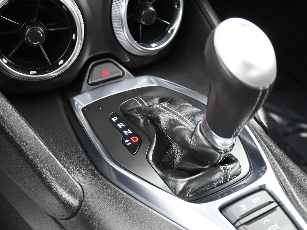 Used 2022 Chevrolet Camaro LT image 23