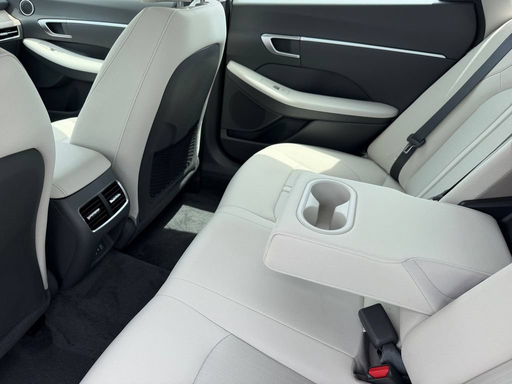 New 2026 Hyundai Sonata SEL FWD image 14