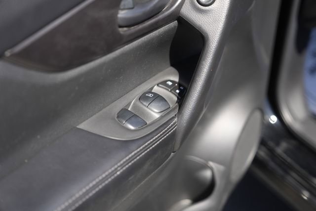 Used 2019 Nissan Rogue Sport S w/ Appearance Package image 28