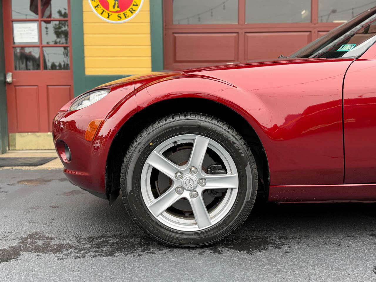 Used 2006 MAZDA MX-5 Miata Touring RWD image 33