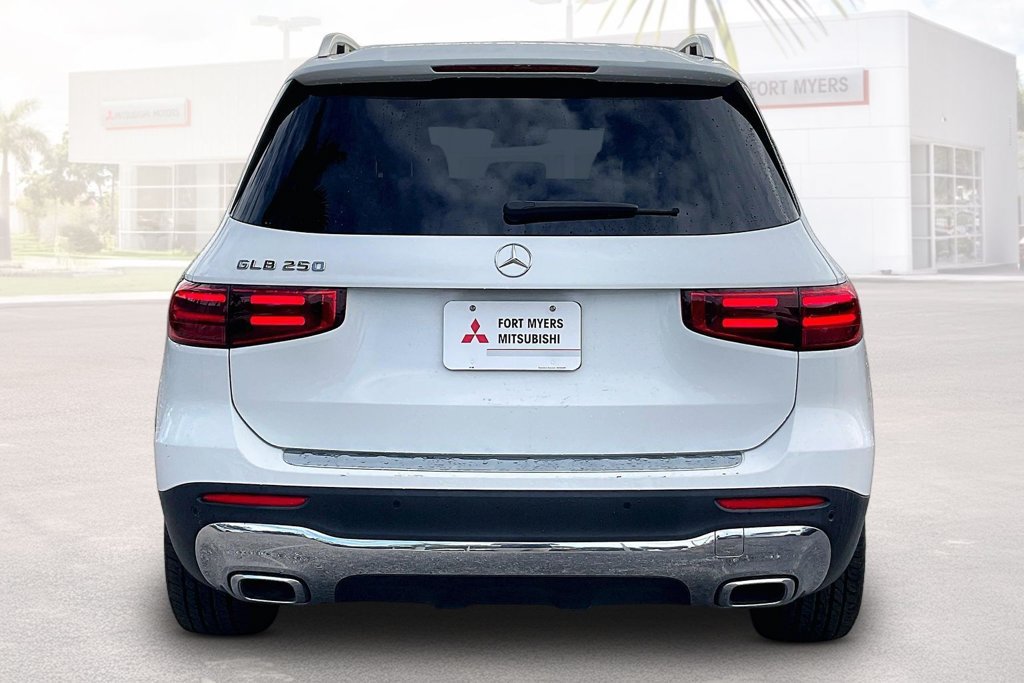 Used 2025 Mercedes-Benz GLB 250 image 16