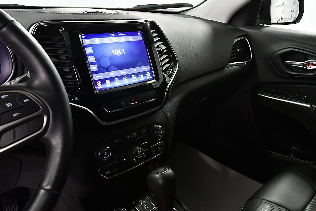 Used 2019 Jeep Cherokee Limited image 20