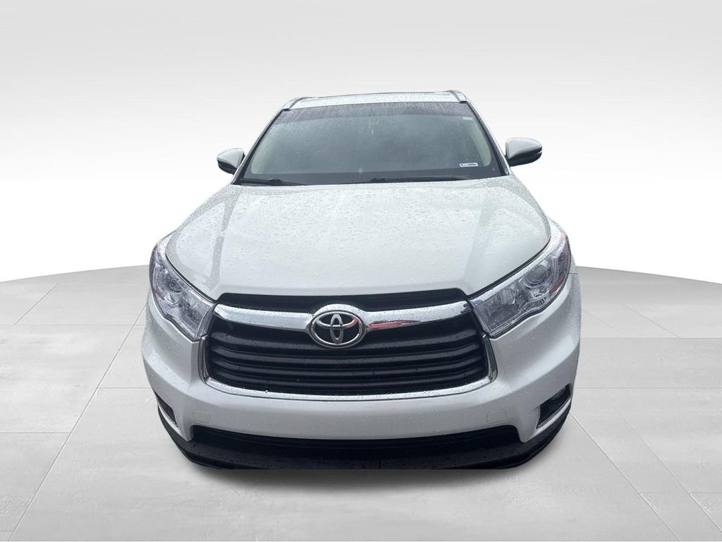 Used 2015 Toyota Highlander Limited AWD/4WD image 2