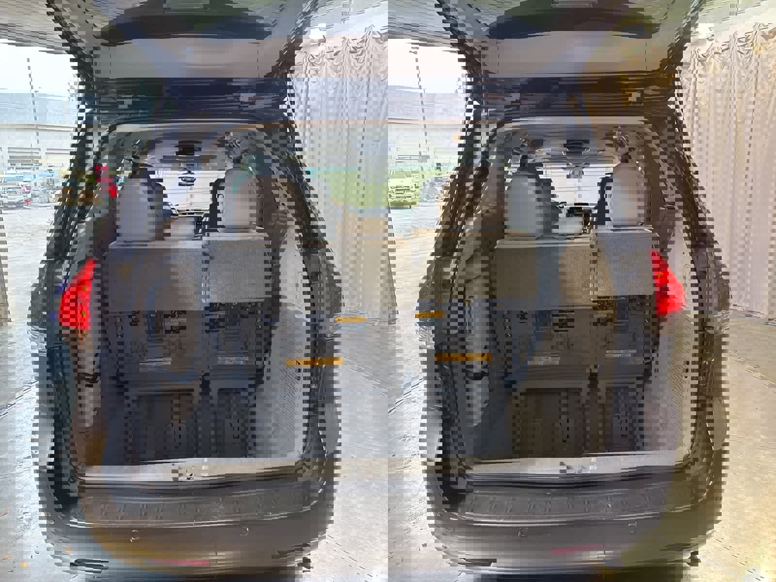 Used 2014 Toyota Sienna XLE image 10