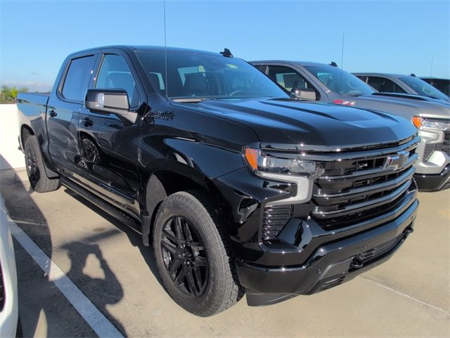 New 2026 Chevrolet Silverado 1500 High Country w/ Midnight Edition image 2