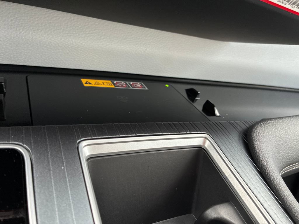 New 2026 Toyota Sienna LE image 28