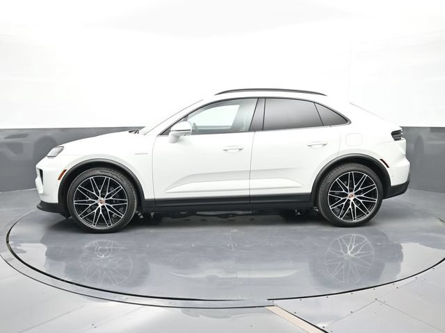 Certified 2025 Porsche Macan Electric RWD image 2