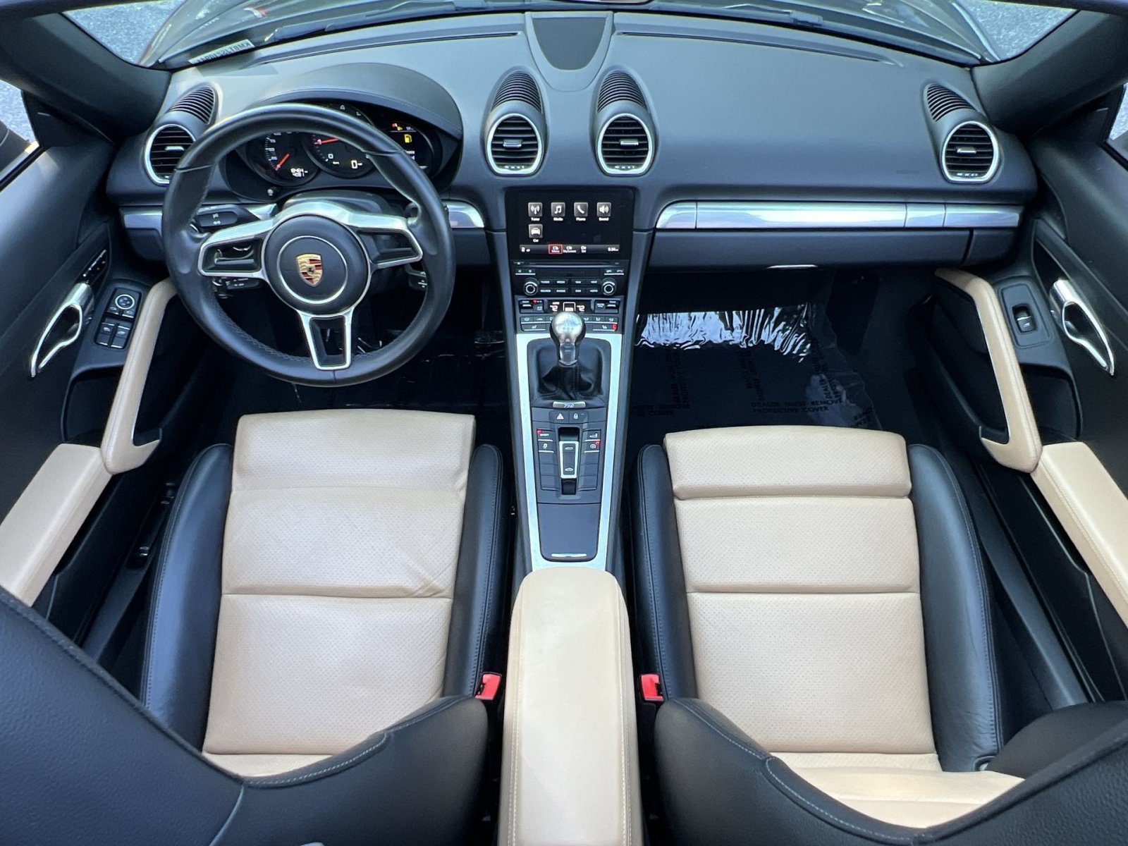 Used 2018 Porsche 718 Boxster RWD image 13