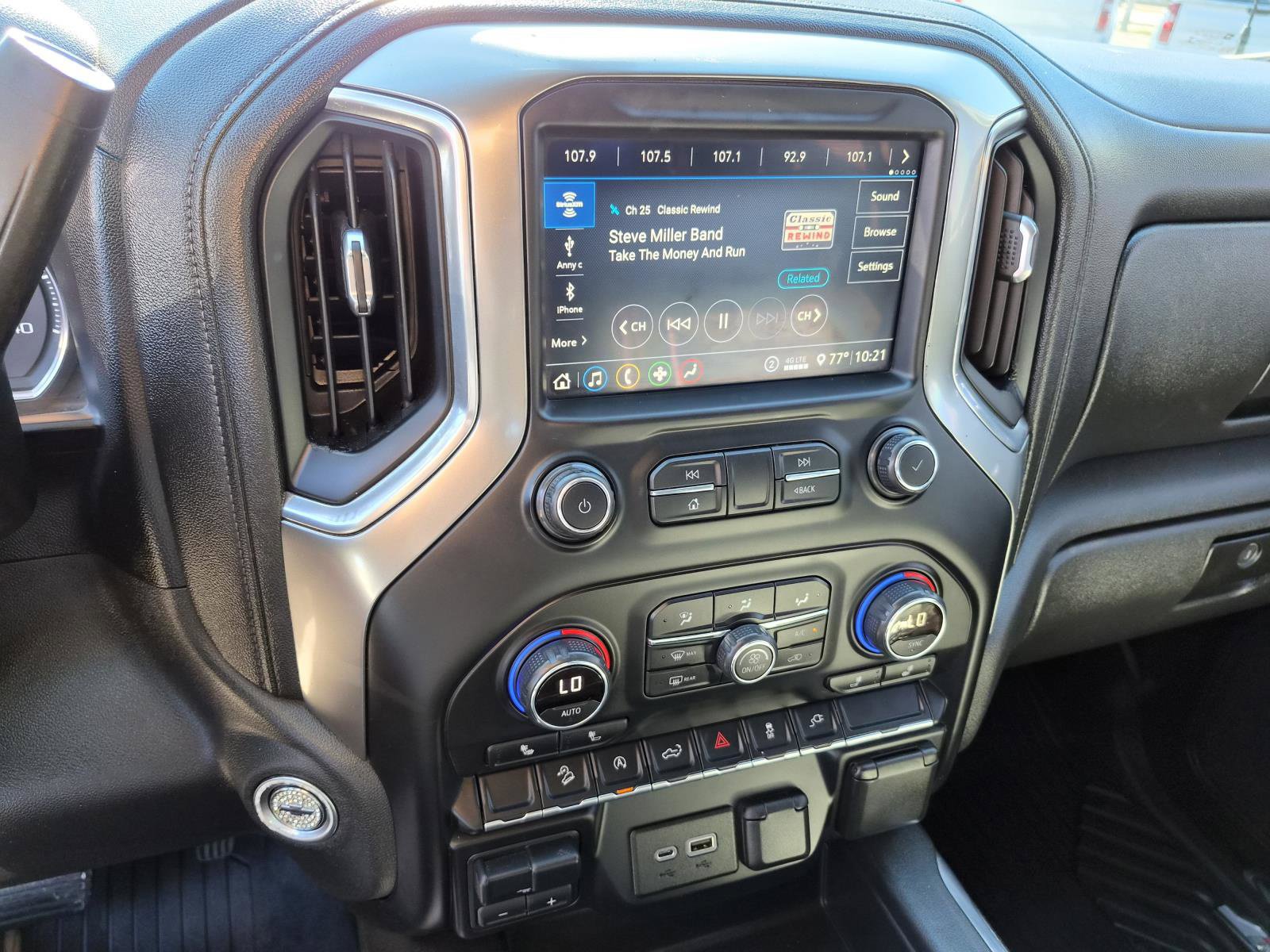 Used 2020 Chevrolet Silverado 1500 LT Trail Boss AWD/4WD image 25