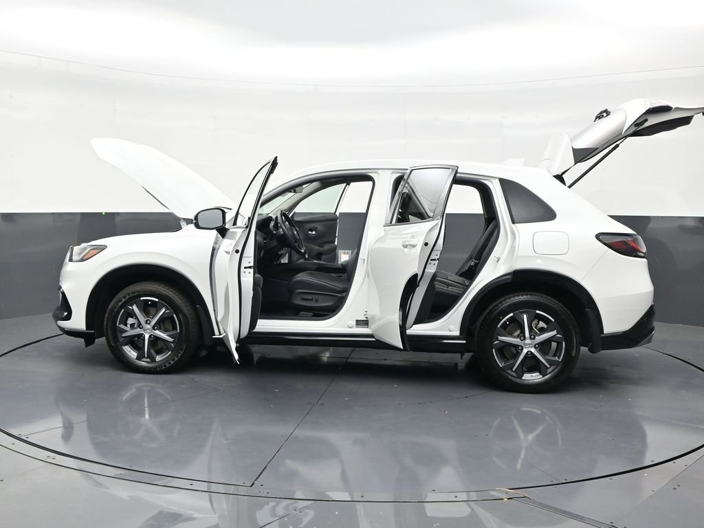 Used 2023 Honda HR-V EX-L image 31