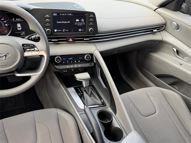 Used 2023 Hyundai Elantra SEL image 10