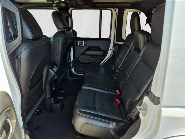 Used 2019 Jeep Wrangler Unlimited Sahara AWD/4WD image 17