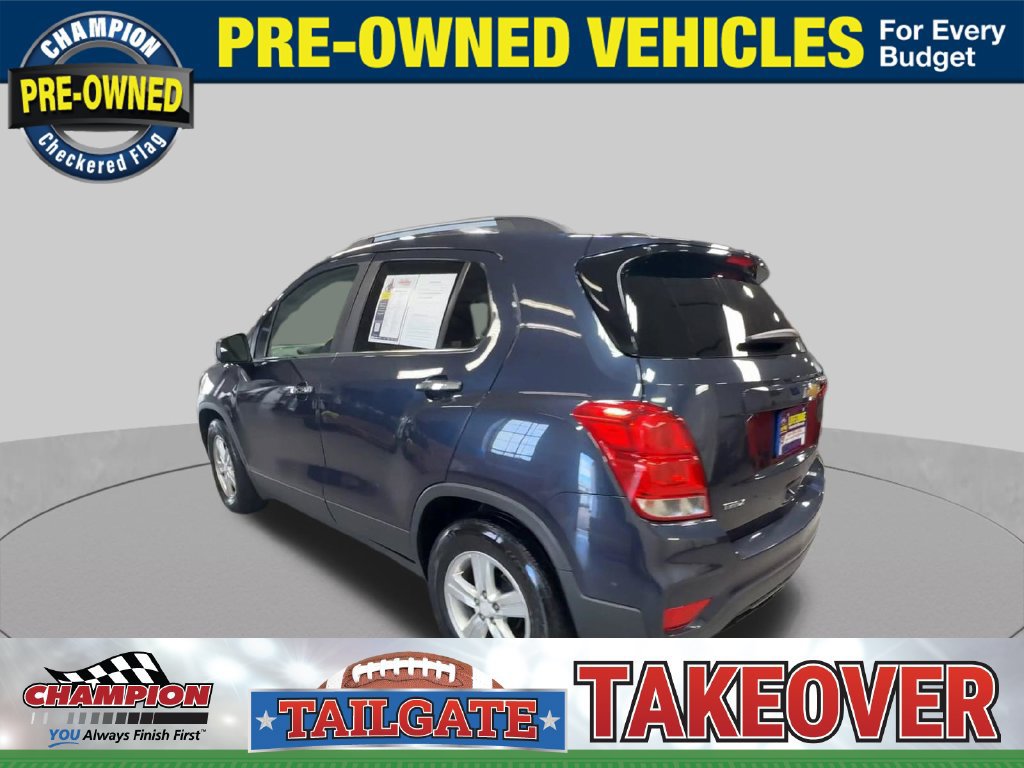 Used 2018 Chevrolet Trax LT w/ Sun & Sound Package FWD image 7