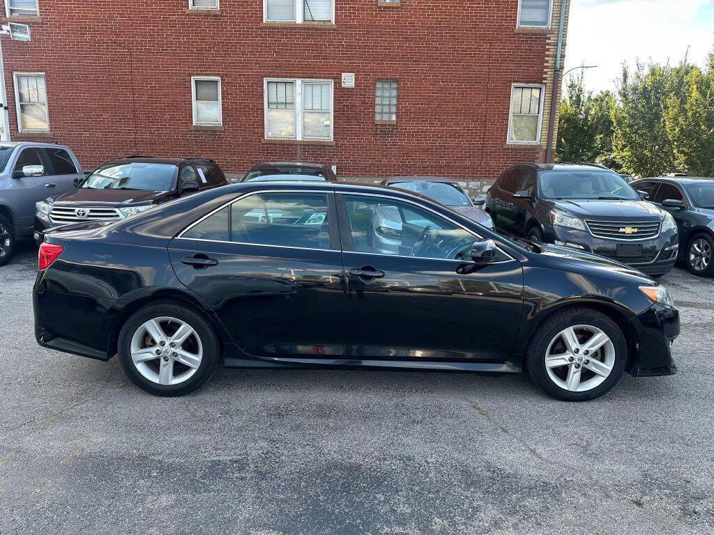 Used 2012 Toyota Camry image 7