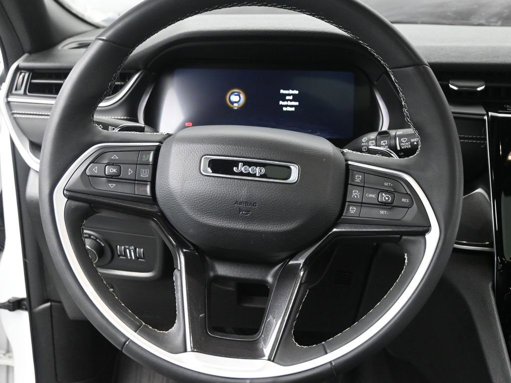 Used 2023 Jeep Grand Cherokee L Altitude image 30