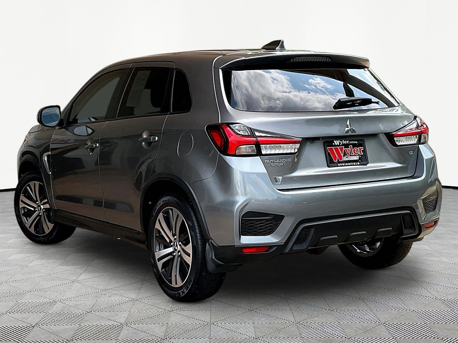Used 2021 Mitsubishi Outlander Sport SE FWD image 4