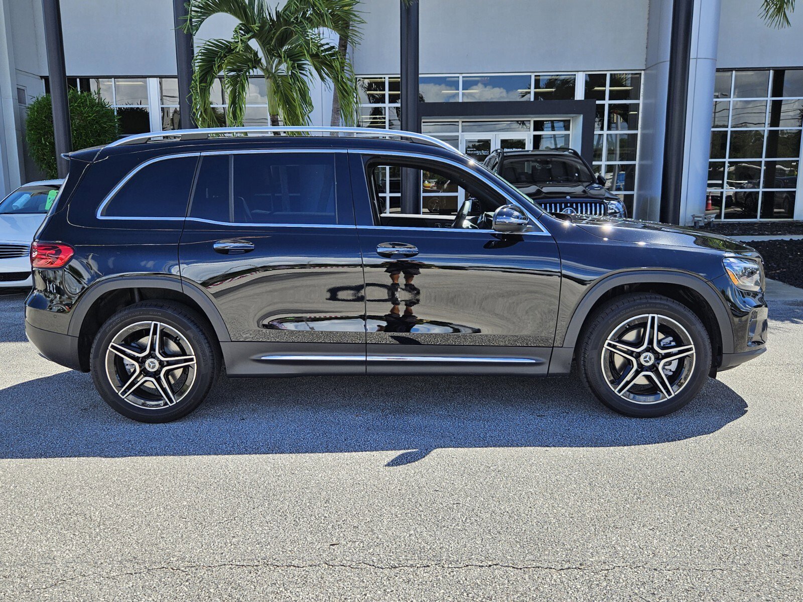 New 2026 Mercedes-Benz GLB 250 image 3