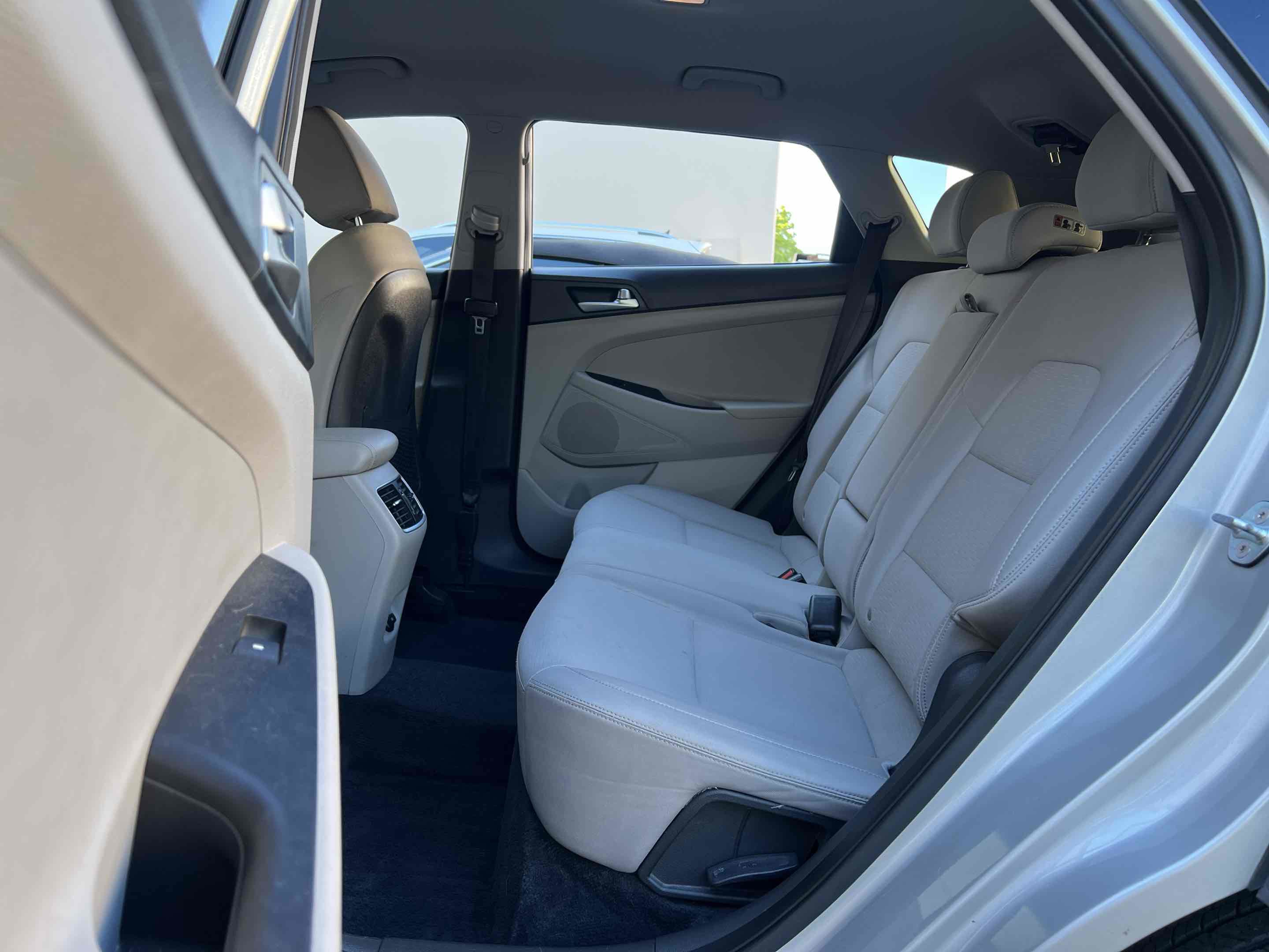 Used 2020 Hyundai Tucson SEL w/ Cargo Package image 28