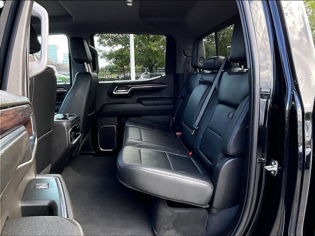 Used 2023 GMC Sierra 1500 SLT w/ SLT Premium Package AWD/4WD image 15