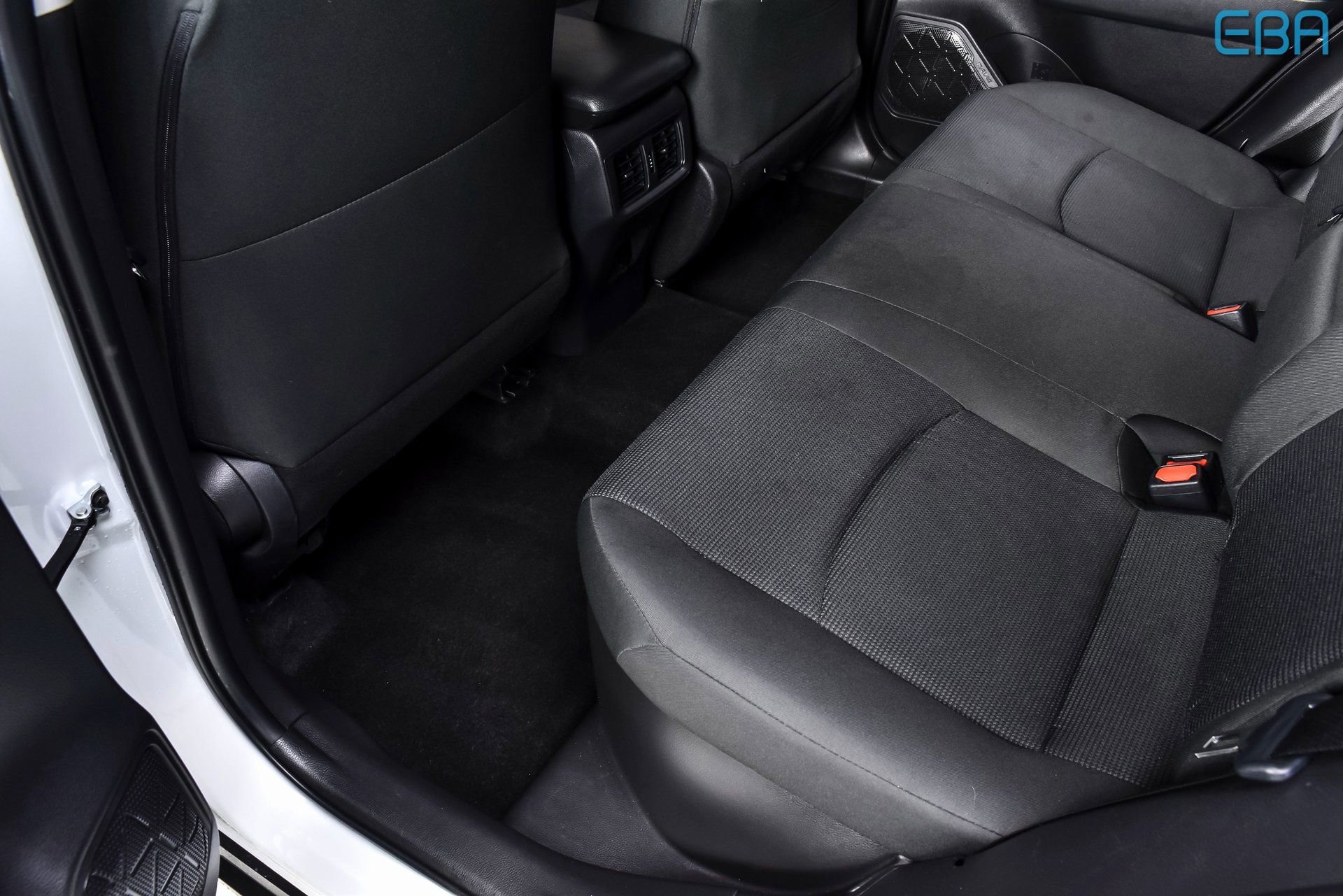 Used 2025 Toyota RAV4 LE AWD/4WD image 21