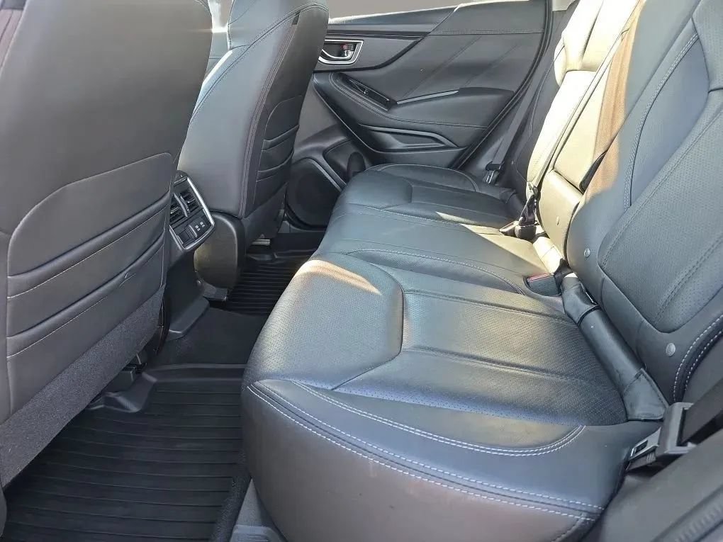 Used 2020 Subaru Forester Limited AWD/4WD image 10