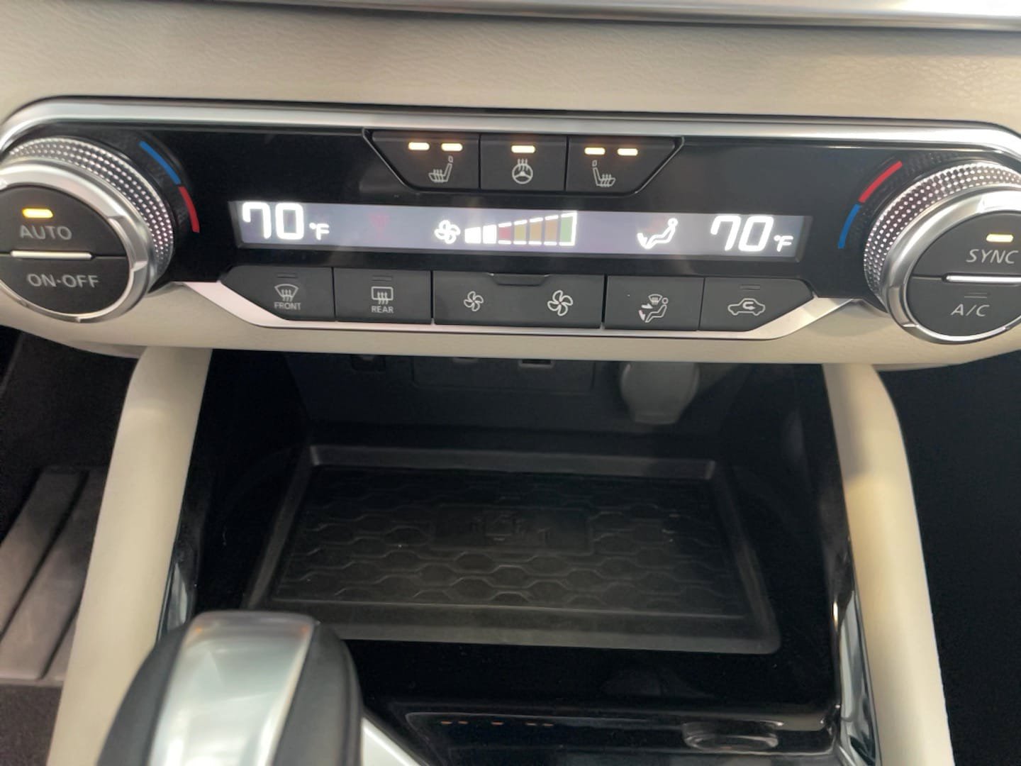 Used 2025 Nissan Altima 2.5 SL AWD/4WD image 16